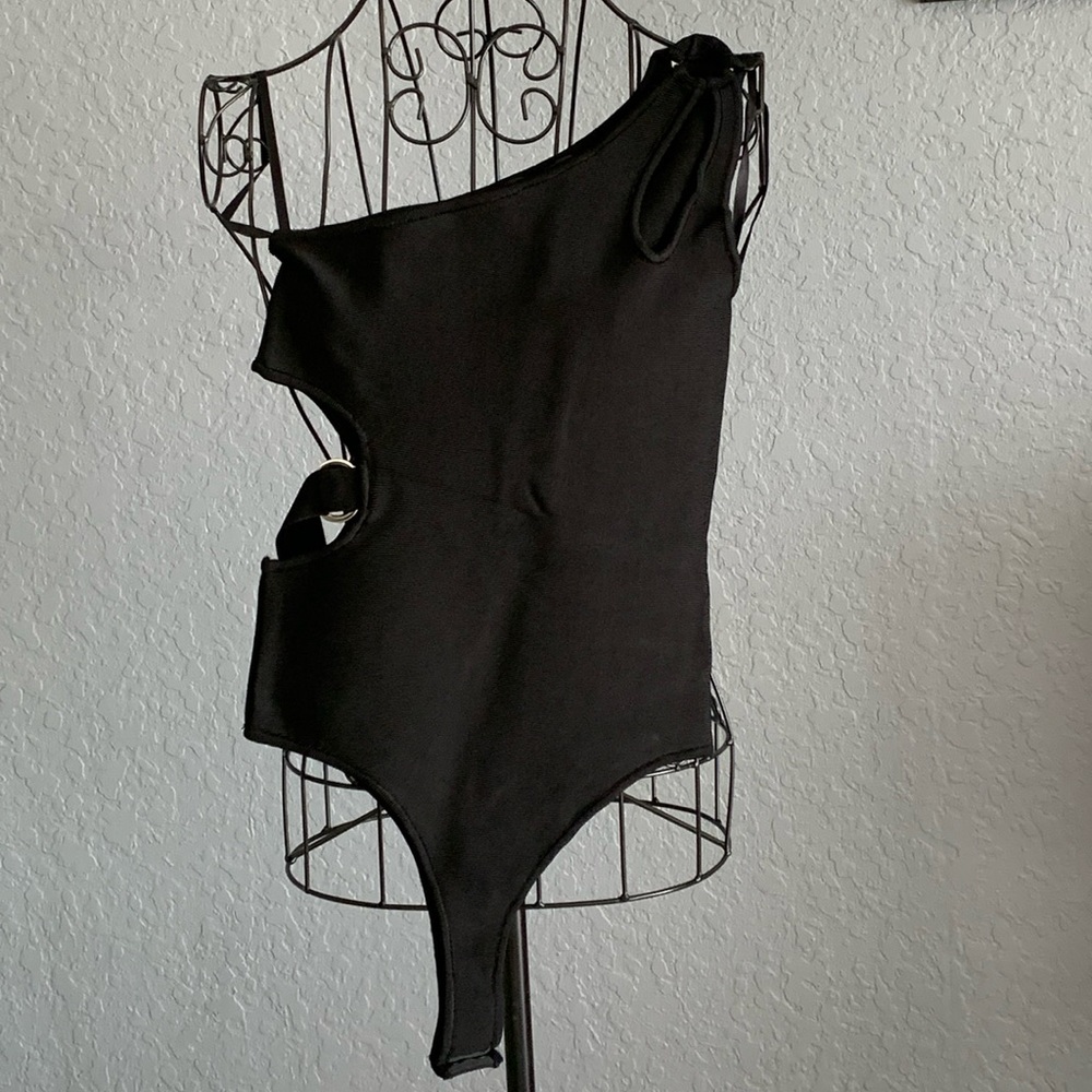 bebe black one shoulder knit bodysuit